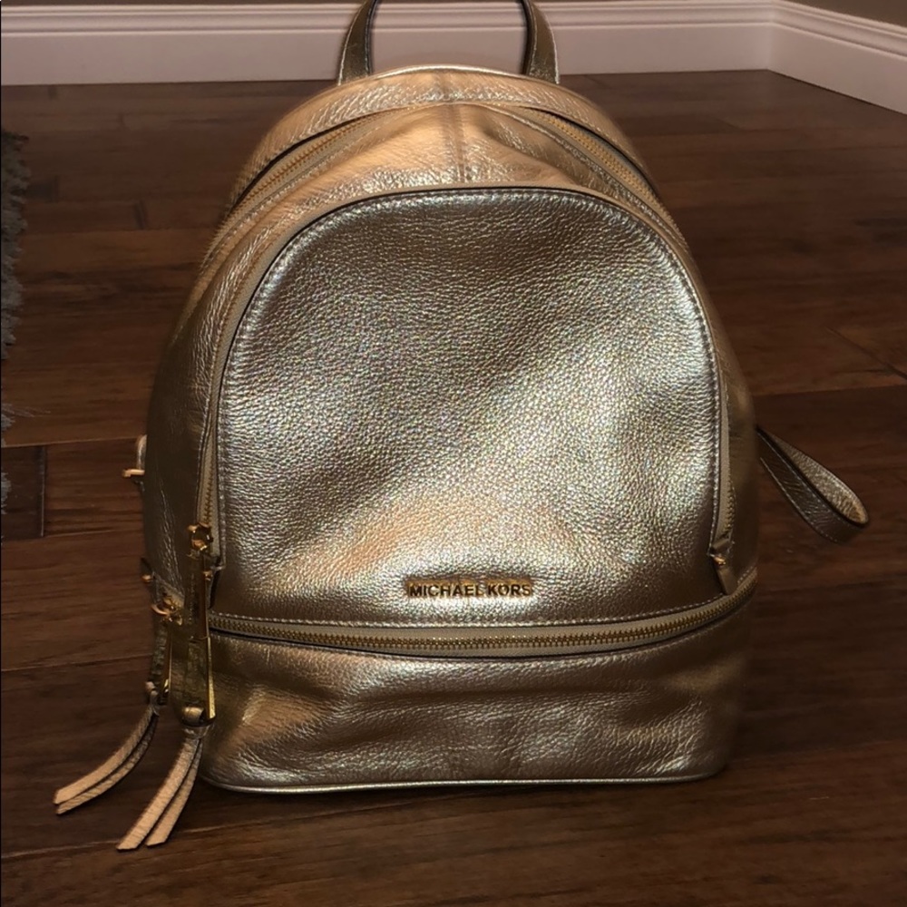 Carried 2 times. In like new condition. AUTHENTIC